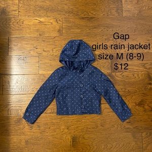Gap girls navy rain jacket w/ lavender polka dots